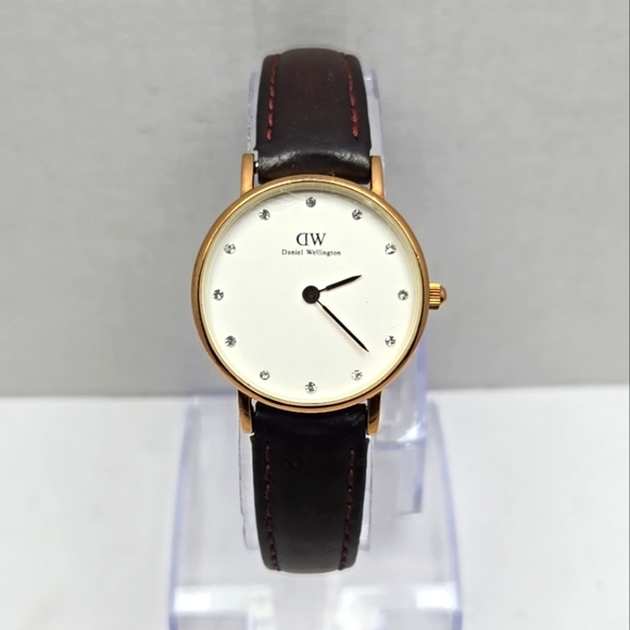 Womens Daniel Wellington Classic Watch Rose Gold Tone Leather Band New Battery - Picture 1 of 11